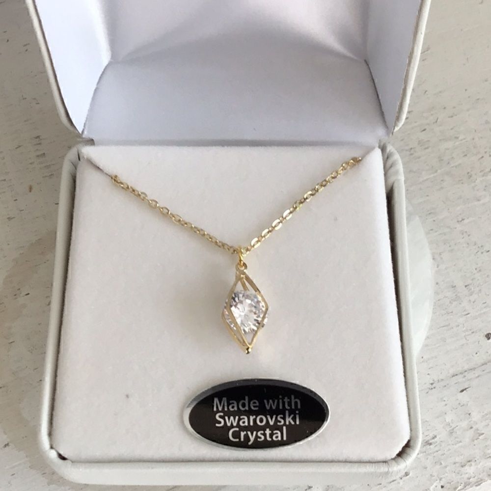 14KT Gold Overlay Diamond Shape Pendant Necklace Made With Swarovski Crystal
